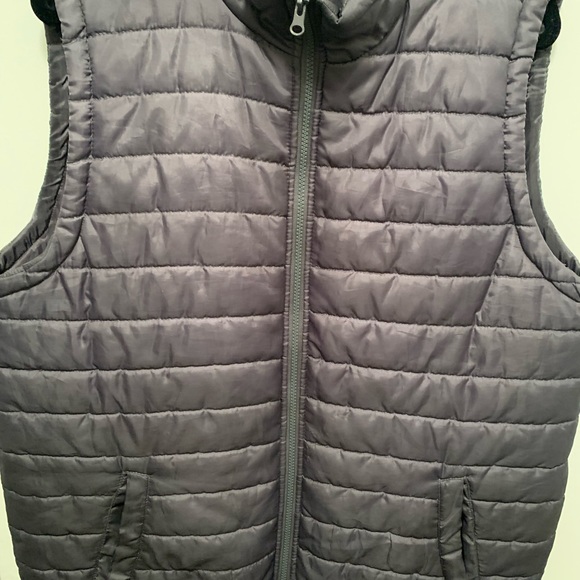 Vest - Picture 2 of 3